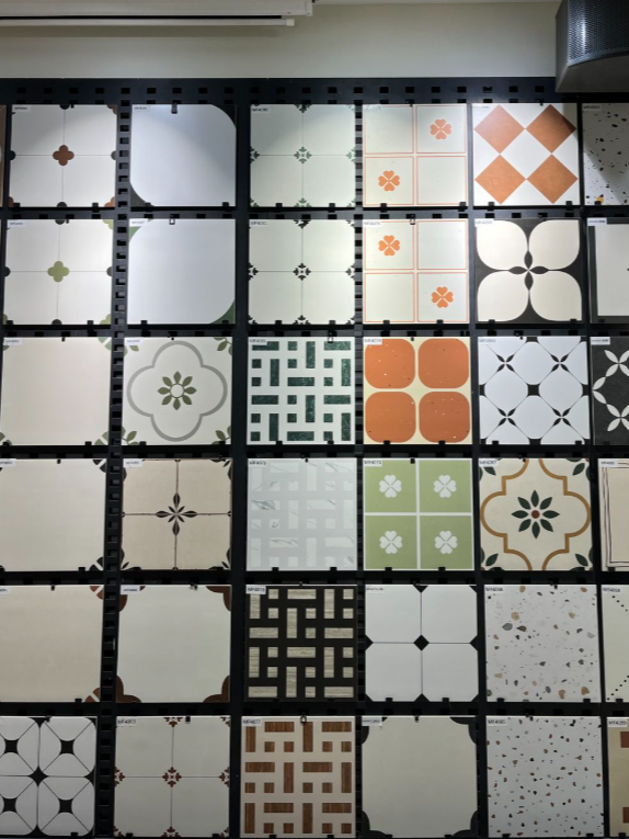 Printed square tile wall